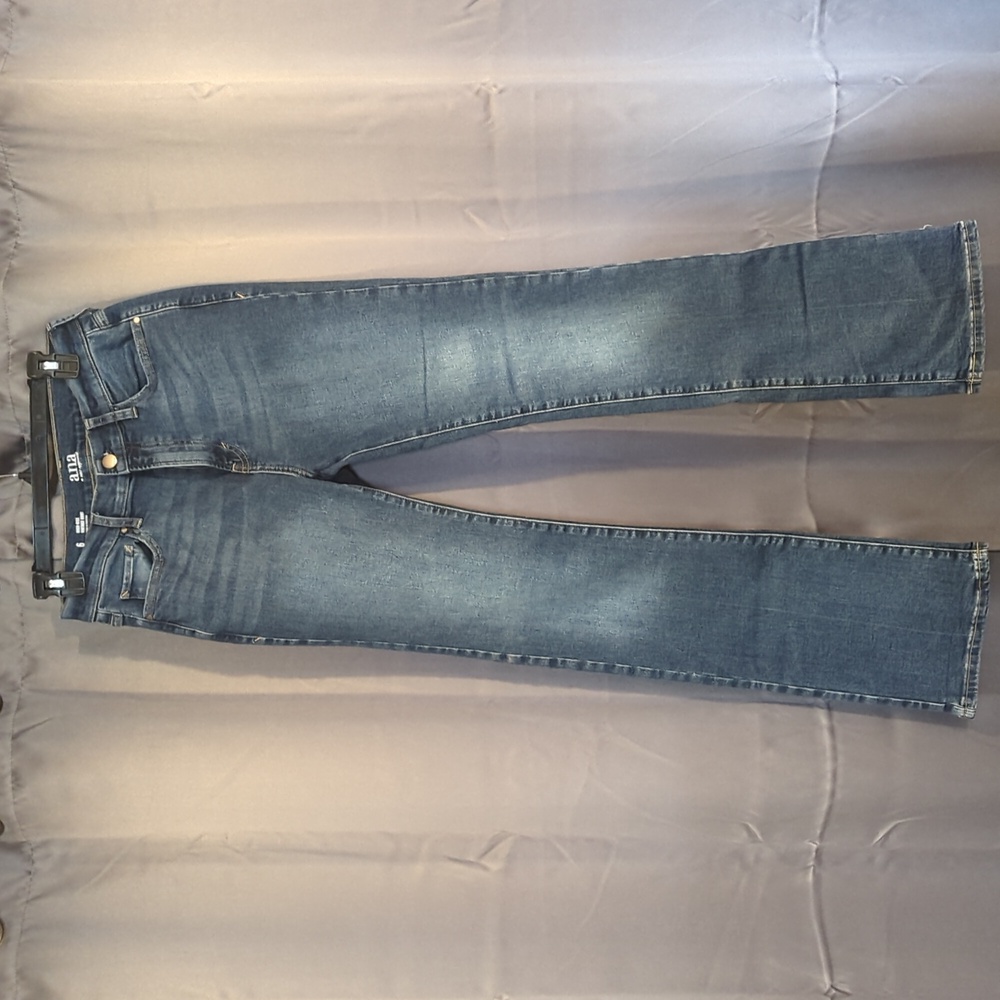 a.n.a High-Rise Bootcut Jeans - Classic Blue Size 6